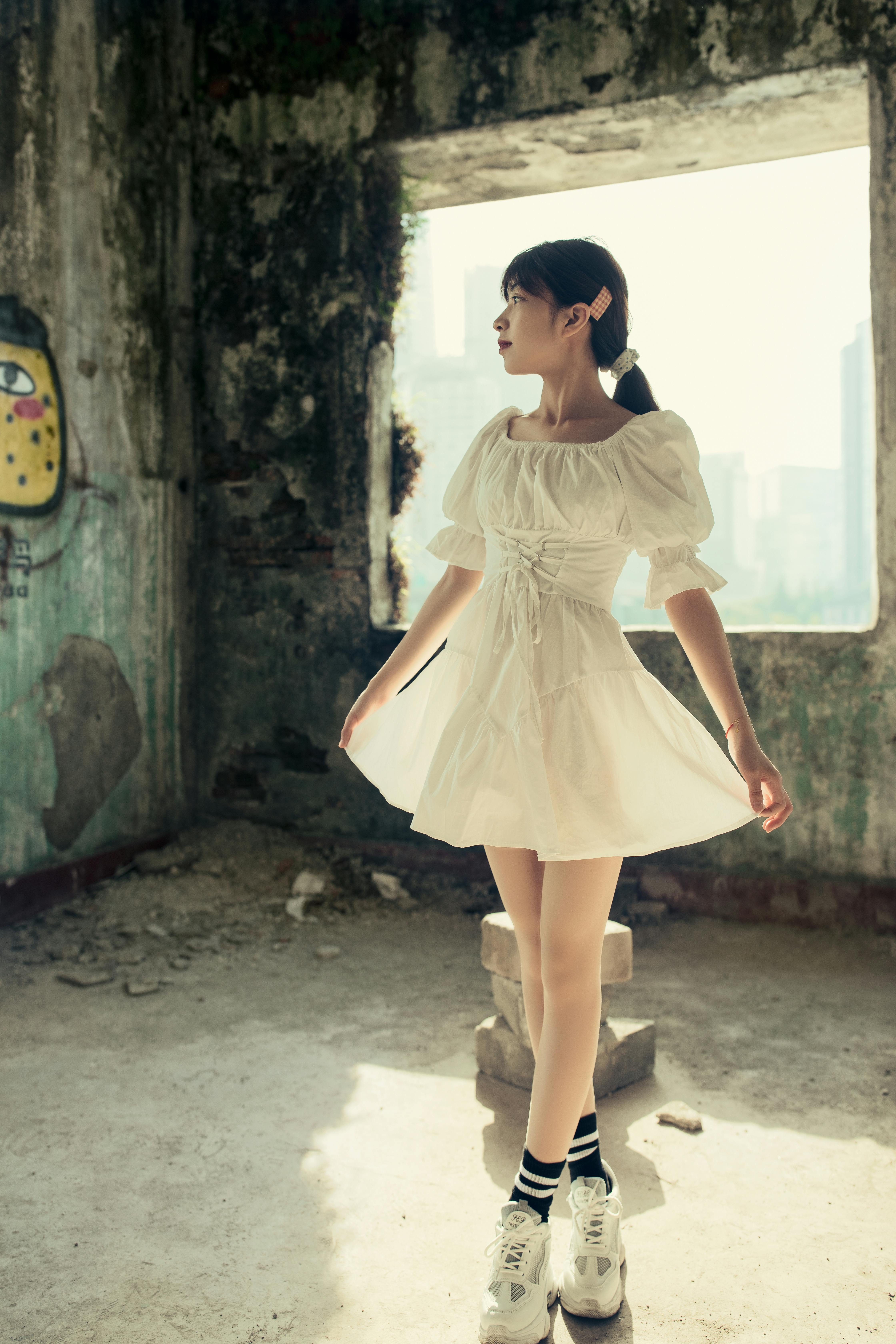 YI_REN 创作者头像